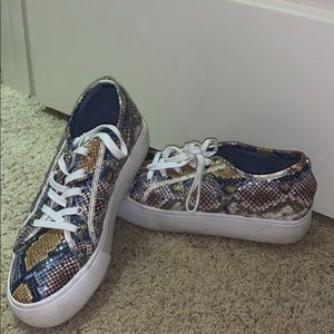 Platform steve maddens!